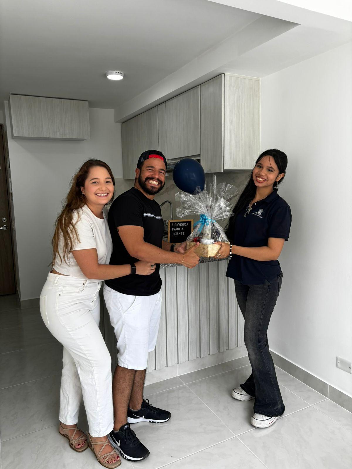 Obra civil — fachada comercial